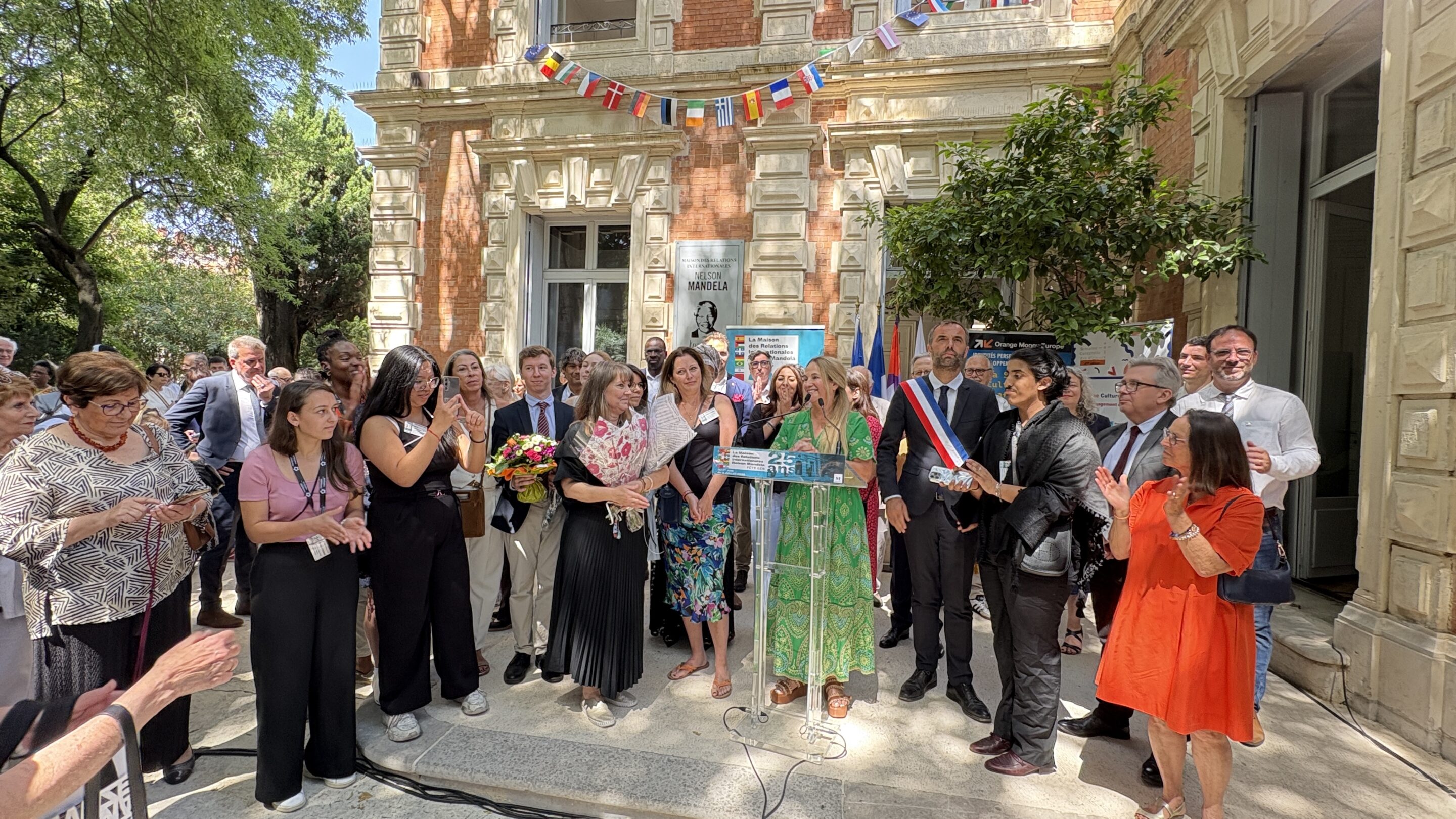 00ed59784a0695c177653658fb6a1b